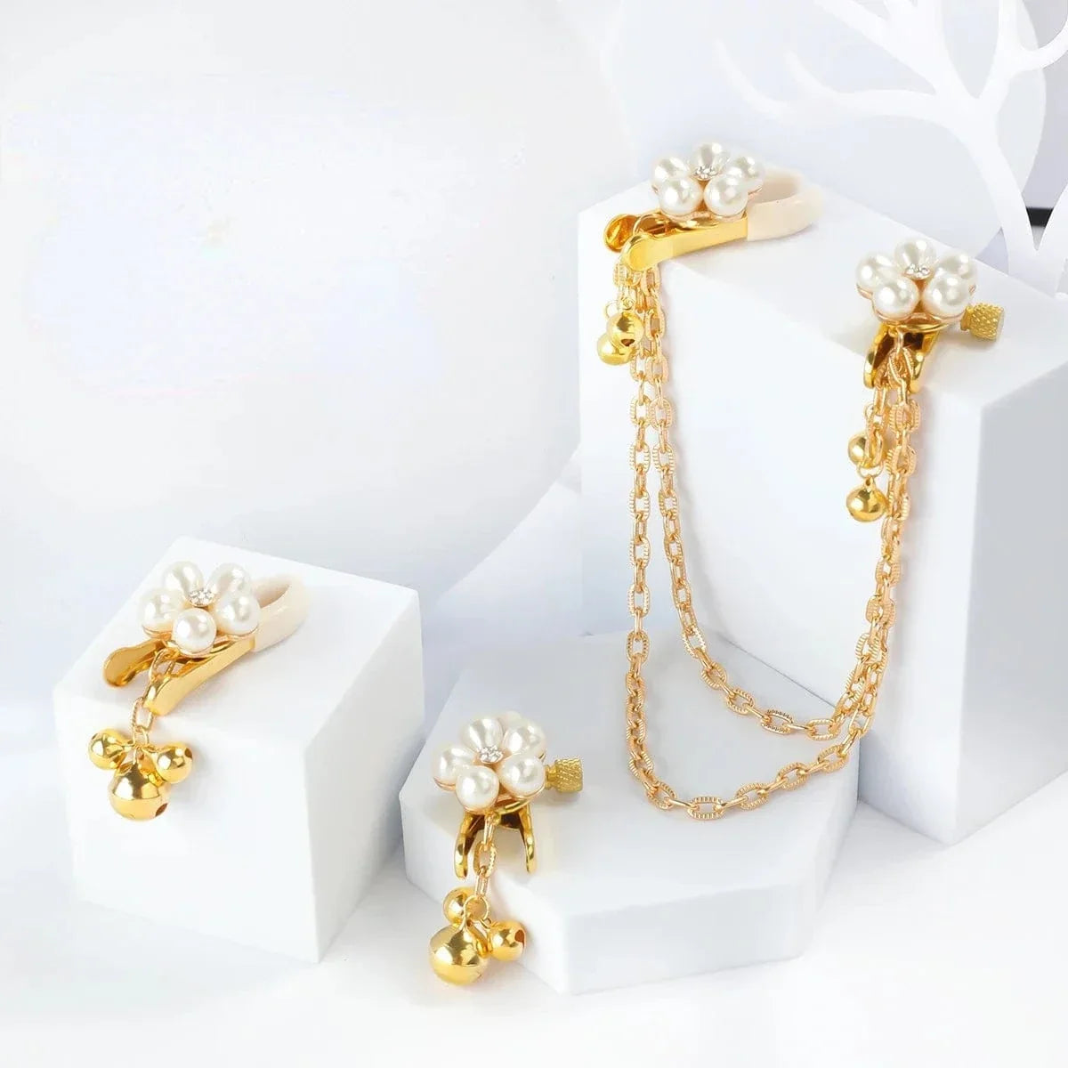 Pearl Petals Bells Nipple Clamps with Chain